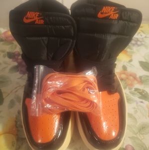 Nike Air Athletic Shoes Black and Orange